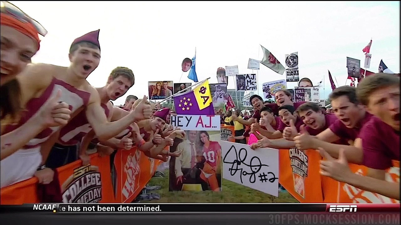 Illustration for article titled Johnny Manziel, The Puppet: Texas A&M-Alabama GameDay Sign Roundup